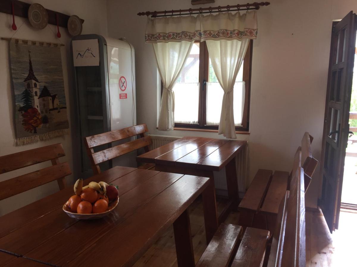 Bran White Clouds House And Chalet Extérieur photo