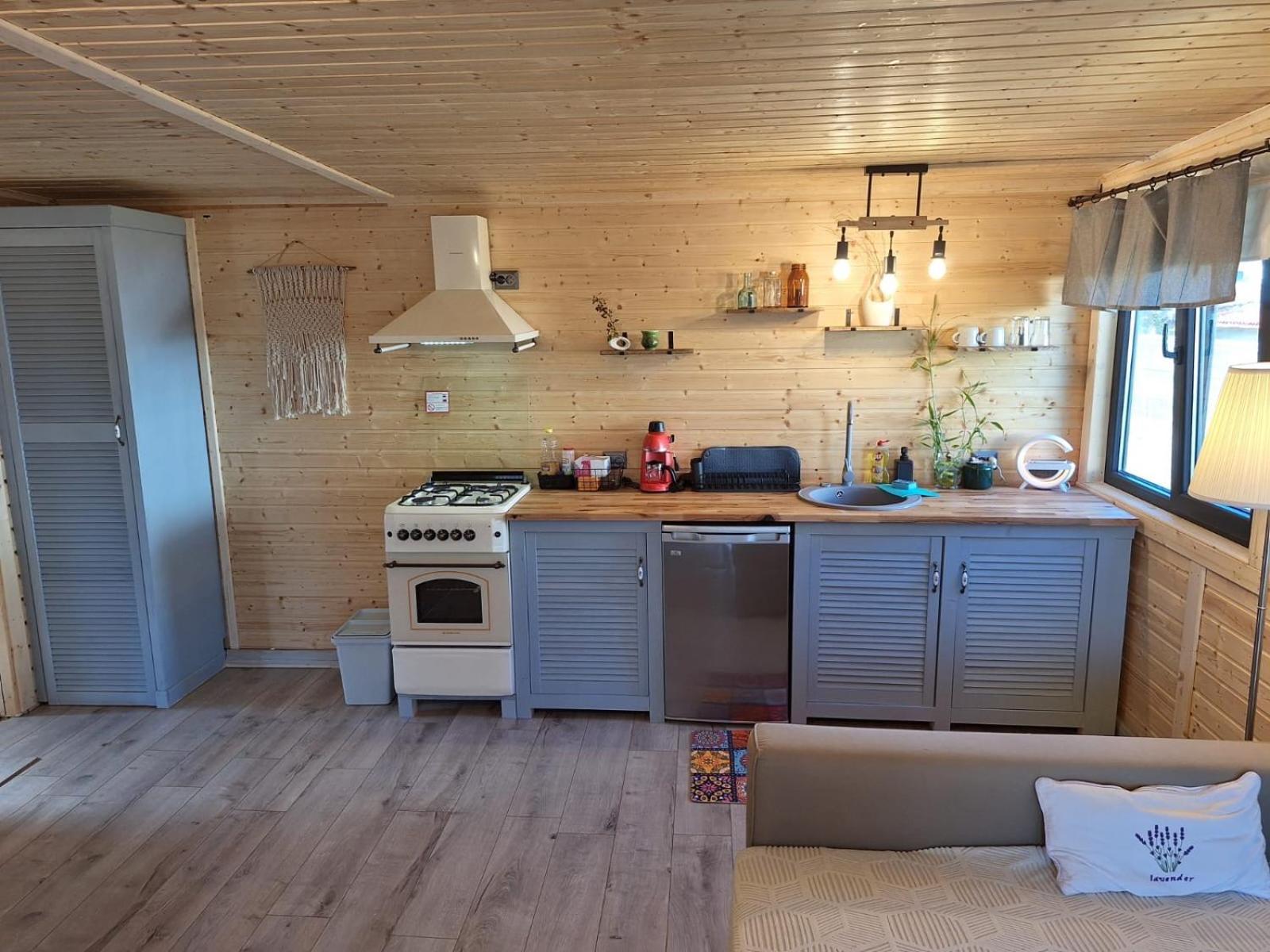 Bran White Clouds House And Chalet Extérieur photo