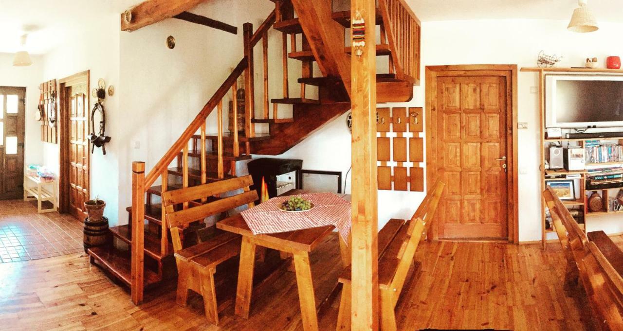 Bran White Clouds House And Chalet Extérieur photo
